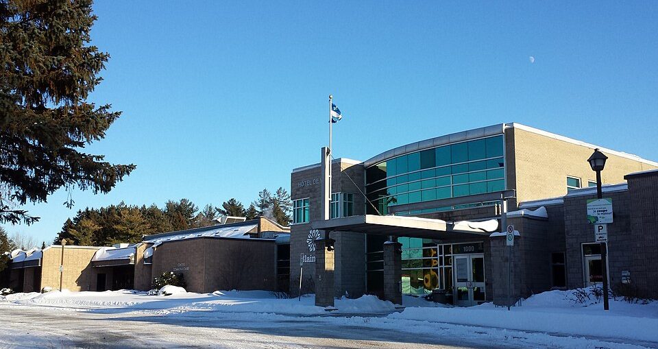 960px-Blainville_QC_2